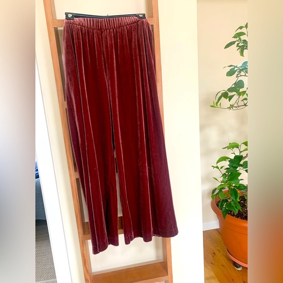 Uniqlo Pants - UNIQLO wide leg velvet pants/culottes